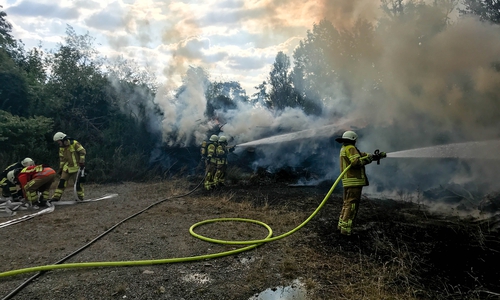 Am Sonntag kam es zu einem Großfeuer im Gut Radau. Fotos: Feuerwehr Stadt Bad Harzburg
