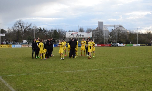 Der MTV Gifhorn feiert einen hart umkämpften 2:0-Sieg in Uphusen. Foto: Fabian Rampas