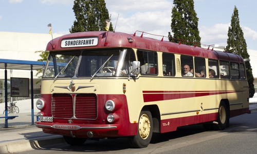 Am Sonntag, 07. Mai, geht es zu einer Busrundfahrt durch die Wolfsburger Architekturgeschichte. Foto: WMG Wolfsburg