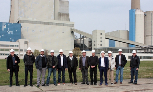 Haben einen Blick hinter die Kulissen geworfen: Die Teilnehmer des SPD-Arbeitskreises Wirtschaft mir Ihren Gästen. Foto: SPD Arbeitskreis