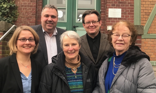 v. l.: Pfarrerin Ina Naumann-Seifert, v. l.: Propst Dieter Schultz-Seitz, Mechthild Böcher (Kirchenvorsteherin), Pfarrer Stefan Lauer, Ingrid Hampel (Kirchenvorsteherin)