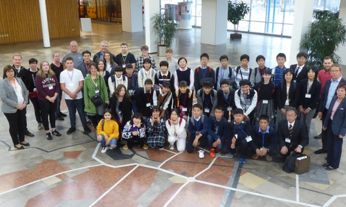 Die Schüler hatten einen weiten Weg nach Wolfsburg. Foto: Stadt Wolfsburg