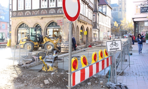 Die Bauarbeiten im Bereich Breite Straße verzögern sich. Foto: Max Förster