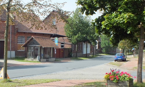 Die Kreisverkehrswacht bittet darum, das Bushaltestellenpaar neu zu planen und baulich auf einen verkehrssicheren Stand zu bringen. Foto: Kreiverkehrswacht Helmstedt