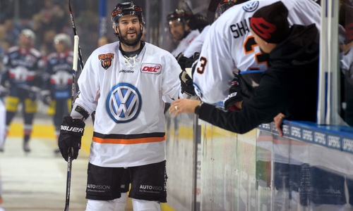 Stephen Dixon bleibt ein Grizzly. Foto: Jan-Philipp Burmann GbR