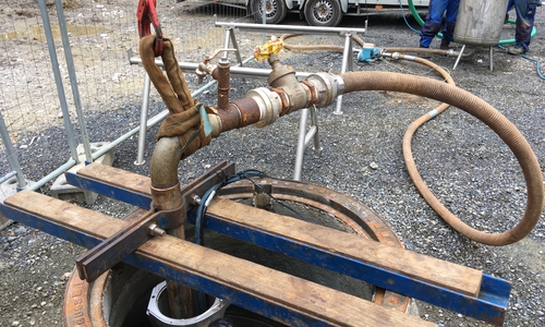 Die im Labor untersuchten Wasserproben wiesen nur geringe Spuren der Altlast Florentz (Lösemittelrückstände wie Vynilchlorid) und der Hausmülldeponie Morgenstern (Bor und Ammonium) auf. Fotos: Landkreis Goslar