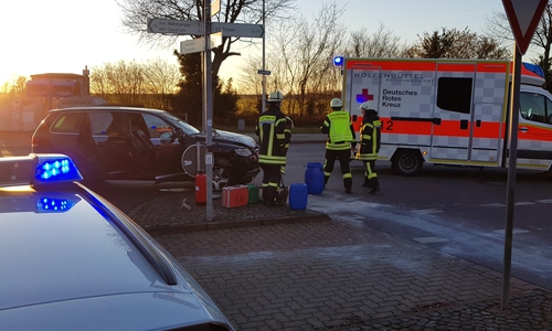 Unter anderem wurde die Feuerwehr zu einem Verkehrsunfall in Groß Stöckheim gerufen. Fotos: Tobias Stein