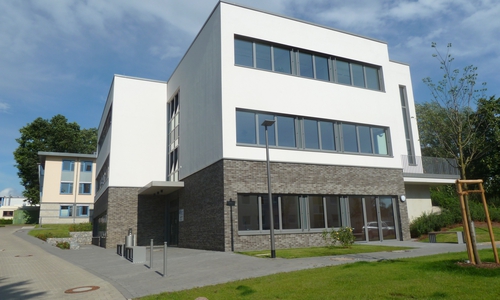 Das Institut für Geistiges Eigentum, Recht und Wirtschaft in der Informationsgesellschaft (GWI) der Ostfalia Hochschule lädt zur Fachtagung „Innovative Werbeformen im Online-Marketing: Neue (Schleich-)Wege zum Werbeerfolg“ ein.