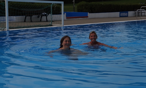 Anja Klages und Kerstin Wörndel. Foto: Förderverein Freibad Groß Denkte
