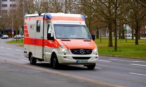 Auch einige Hilfsdienste in der Region haben neue Fahrzeuge bekommen. Symbolfoto: Alexander Panknin