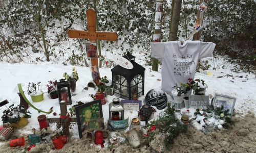 Am Ort des Geschehens liegen weiterhin viele Erinnerungen. Foto: Robert Braumann