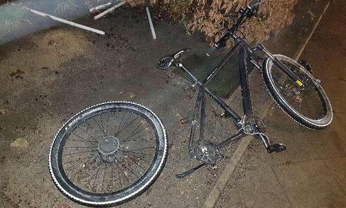 Zum Glück wurde nur das Fahrrad überrollt. Foto: Polizei Wolfsburg