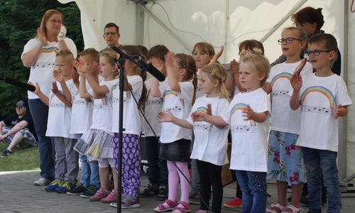 Der Regenbogenchor begeisterte das Publikum. Fotos: Lebenshilfe 