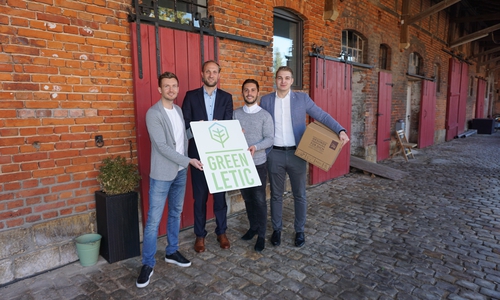 Torben Füller, WMG-Geschäftsführer Jens Hofschröer, Merten Wenderoth und Dominic Tschauder. Foto: Wolfsburg Wirtschaft und Marketing GmbH