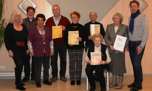Von links nach rechts: Ingrid Ziemba, Jürgen von Schilling , Erika Weber, Eckhard Jungmann, Helga Rittscher, Hans Körner, Leni Michael (sitzend), Sigrid Kopplin und Thomas Strube. Foto: Privat