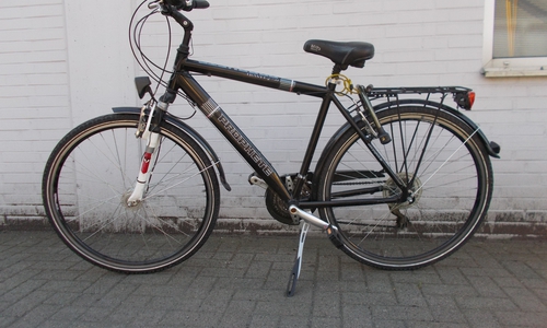 Wem gehört dieses Herrenfahrrad der Marke Prophete, Model: Travel 600 in schwarz? Foto: Polizei