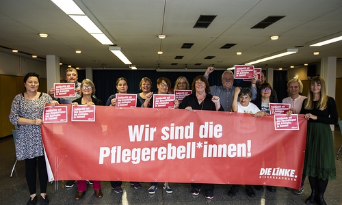 Die Ständige Pflegekonferenz unter Führung der Fraktion DIE LINKE erklärt sich solidarisch mit streikenden Pflegekräften in Seesen.
Foto: DIE LINKE