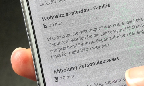 Von zu Hause oder unterwegs lässt sich über die Online-Terminvergabe ein Zeitfenster im Einwohnermeldeamt buchen. 