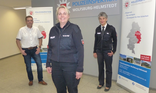 Links: Kriminalhauptkommissar Mario Dedolf, Mitte: Polizeikommissarin Nina van der Wall und rechts:Kriminaldirektorin Heike Heil.