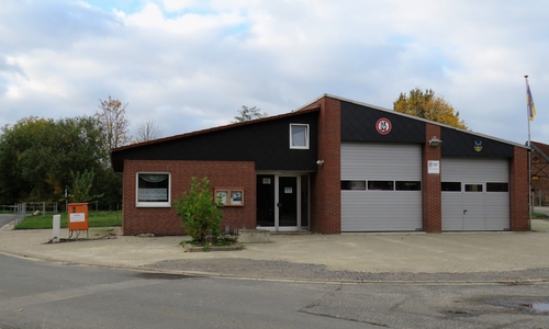 Das alte Feuerwehrhaus wird abgerissen. 