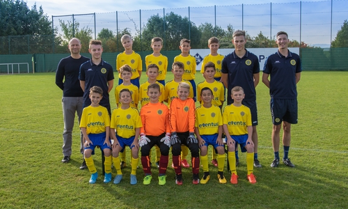 Das U11-Team in den neuen Trikots.