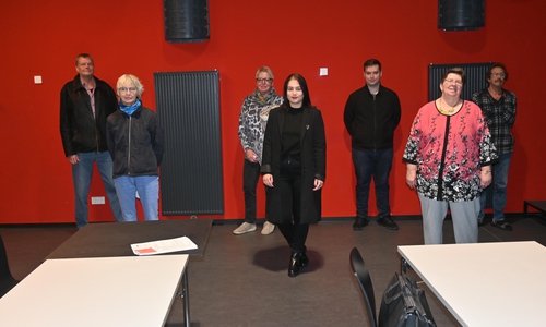 Von links nach rechts: Christian Roelle, Ursula Remmert, Ursula Weisser-Roelle, Tabea Asmus, Marvin Kramer, Sybille Heinemann und Hans Georg Hartwig.