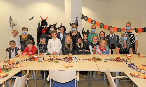 Den Abschluss der Ferienbetreuung bildete eine gemeinsame Halloweenparty.