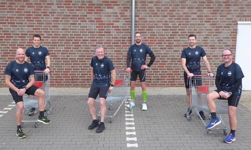 Die sechs Amateursportler des Team "Triathlon Salzgitter" konnten über 1.600 Euro für den guten Zweck erlaufen.