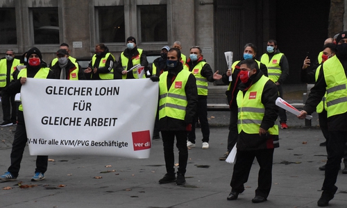 Eine Streikkundgebung in Peine. 