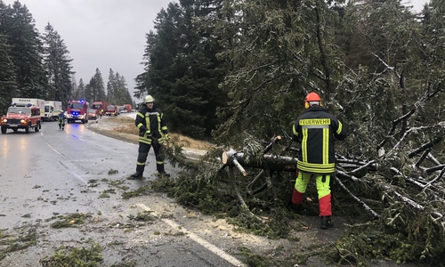 Vielerorts wurde der Verkehr behindert.