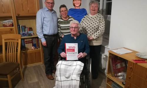 Vorsitzender Frank Roth, Ehefrau Rosemarie Arnold, Schatzmeisterin Carmen Meyer und Schriftführerin Ingrid Kowitz   