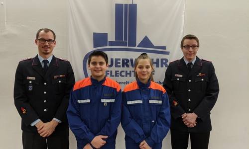 Jugendfeuerwehrwart Adrian Nabereit, Jugendsprecher Alex Pause, Jugendsprecherin Annika Mehlhase, stellv. Jugendfeuerwehrwart Matthias Weiß (v.l.n.r.).