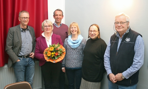 Der neue Vorstand des Kirchbauvereins. Von links: Dirk Naumann (Beisitzer), Ulrike Jungkurth (Erste Vorsitzende), Ralf Eilers (Kassenwart), Martina Olbrich (Beisitzerin), Dietlind Gärtner-Peterhoff (Schriftführerin) und Jürgen Lingelbach (Zweiter Vorsitzender).