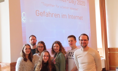 Die Referenten und die Medienscouts des GiS. Von links: Paulina Becker, Lehrer Malte Heidelberg, Mieke Rolfes, Lotte Liersch, Lia Twardoch, Jakob Sacha und Lehrer Andreas Buchal.