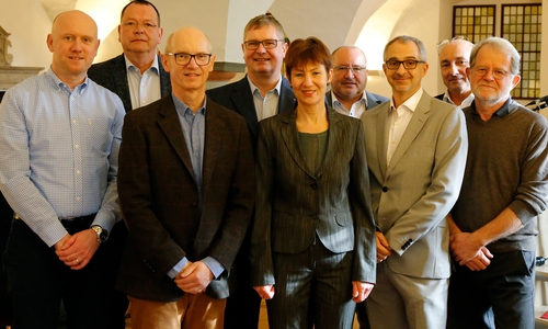 Ein Teil der Referenten des Wolfenbütteler Ärztetages 2020 (v. li.): Dr. Tobias Jüttner, Dr. Thomas Hockertz, Professor Dr. Dirk Hausmann, Matthias Buhles, Dr. Christine Sander-Bähr, Ralf Harmel, Professor Dr. Kinan Rifai, Dr. Gregor Kocowski und Dr. Rainer Siebenand.
