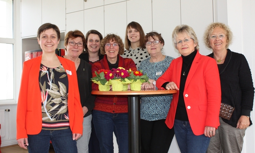 Das Team der ASF: Nadine Labitzke-Hermann, Marga Teufel, Daniela Fischer, Katja Staroste und Kathrin Boos, Cornelia Seiffert, Annegret Ihbe, Monika Elsner (v. li.).