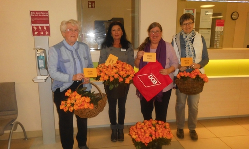 Von links: Ingrid Koch, ver.di, Christine Leckelt, Betriebsratsvorsitzende, Nanni Rietz-Heering, Vorsitzende DGB-Kreisfrauenausschuss Peine, Gabi Mierse, GEW.