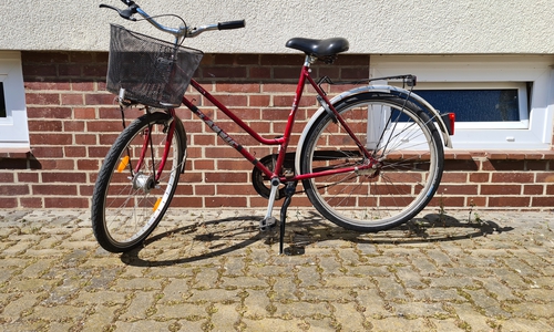 Wer kann Hinweise zu diesem Fahrrad geben?
