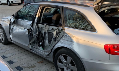 Der beschädigte Audi.