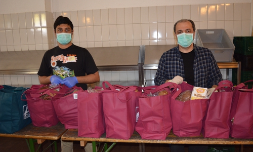 Mehr als 200 Taschen wurden von den Helferinnen und Helfern der Peiner Tafel gepackt. 