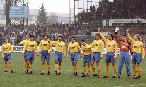 13. Februar 1993 (vl.): Bernd Buchheister, Torwart Oliver Lerch, Michael Köpper, Thomas Pfannkuch, Frank Türr, Ralf Geilenkirchen, Ali Muhamed Mahjoubi, Milos Nedic, Sergei Fokin, Ulf Metschies, Michael Butrej.