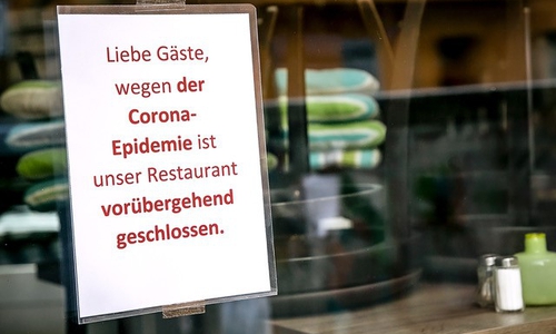 Wegen Corona geschlossen: Restaurants, Gaststätten und Hotels sind seit Wochen zu. Die Beschäftigten haben nun mit enormen Lohneinbußen zu kämpfen, warnt die Gewerkschaft NGG.