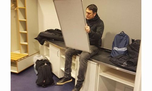 In der Kabine: Sven Boy ist heute Trainer des PSV Neumünster.
