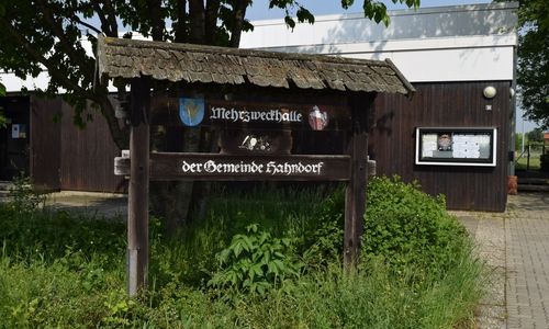 Die alte Mehrzweckhalle hat ausgedient. Für den Neubau am Wiesenweg bekommt die Stadt eine 90-prozentige Förderung aus dem Bundesprogramm „Sanierung kommunaler Einrichtungen in den Bereichen Sport, Jugend und Kultur“.