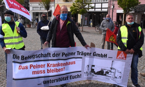 Protest auf dem Peiner Marktplatz.