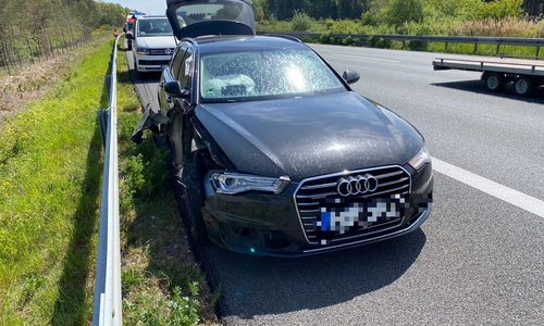 Eines der Unfallfahrzeuge.