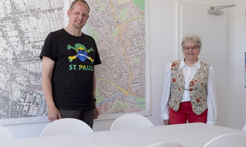 Elisabeth Schwieger führt die Zuschauer in die Gärtnerwelt ein. Für die Umsetzung sorgt Henning Kramer.