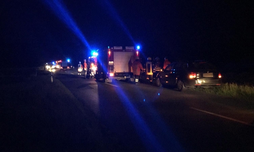 In der Nacht wurde die Feuerwehr erneut zum Einsatzort an die Bahnstrecke gerufen.