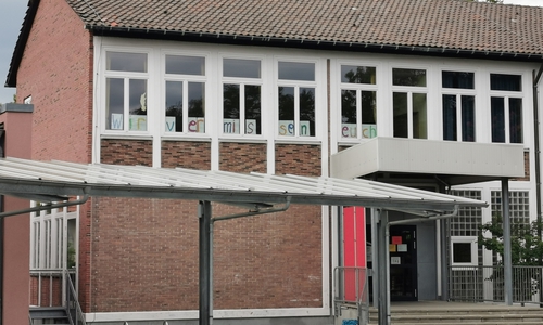 Wochenlag fand in den Grundschulen – wie hier in Oker – kein Präsenzunterricht statt. Nun fährt der Schulbetrieb zwar wieder hoch, bietet aber keinen Platz für die notwendigen Untersuchungen des geplanten umweltmedizinischen Gutachtens.