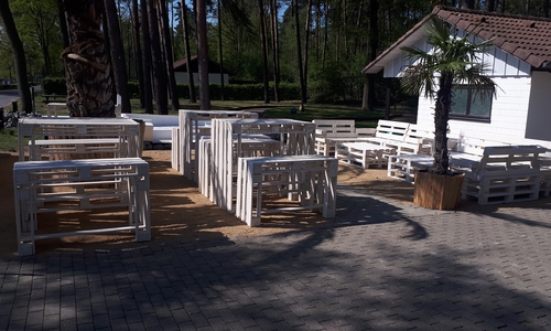 Die fertigen Möbel.